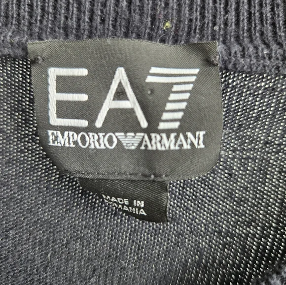 Sweater - Picture 3 of 3